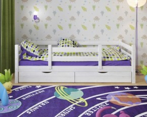 Детская кровать из массива березы Соня-5 (Белый/Лак) в Тюмени - tyumen.mebel-74.com | фото